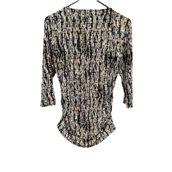 Vince Camuto Women’s L - Abstract Print Stretch Top w/ Gold Accent Ruched Sides - Picture 2 of 5